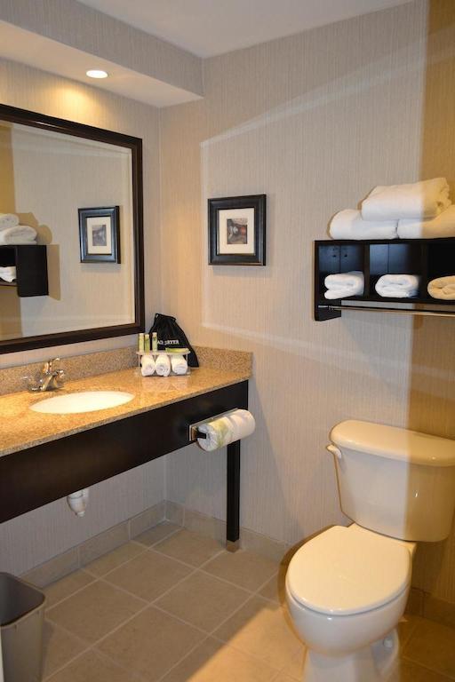 Holiday Inn Express Hotels Biddeford By Ihg Стая снимка